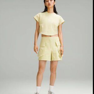 Lululemon Relaxed-Fit Super-High-Rise Cargo Short 4" Finch Yellow Size 10